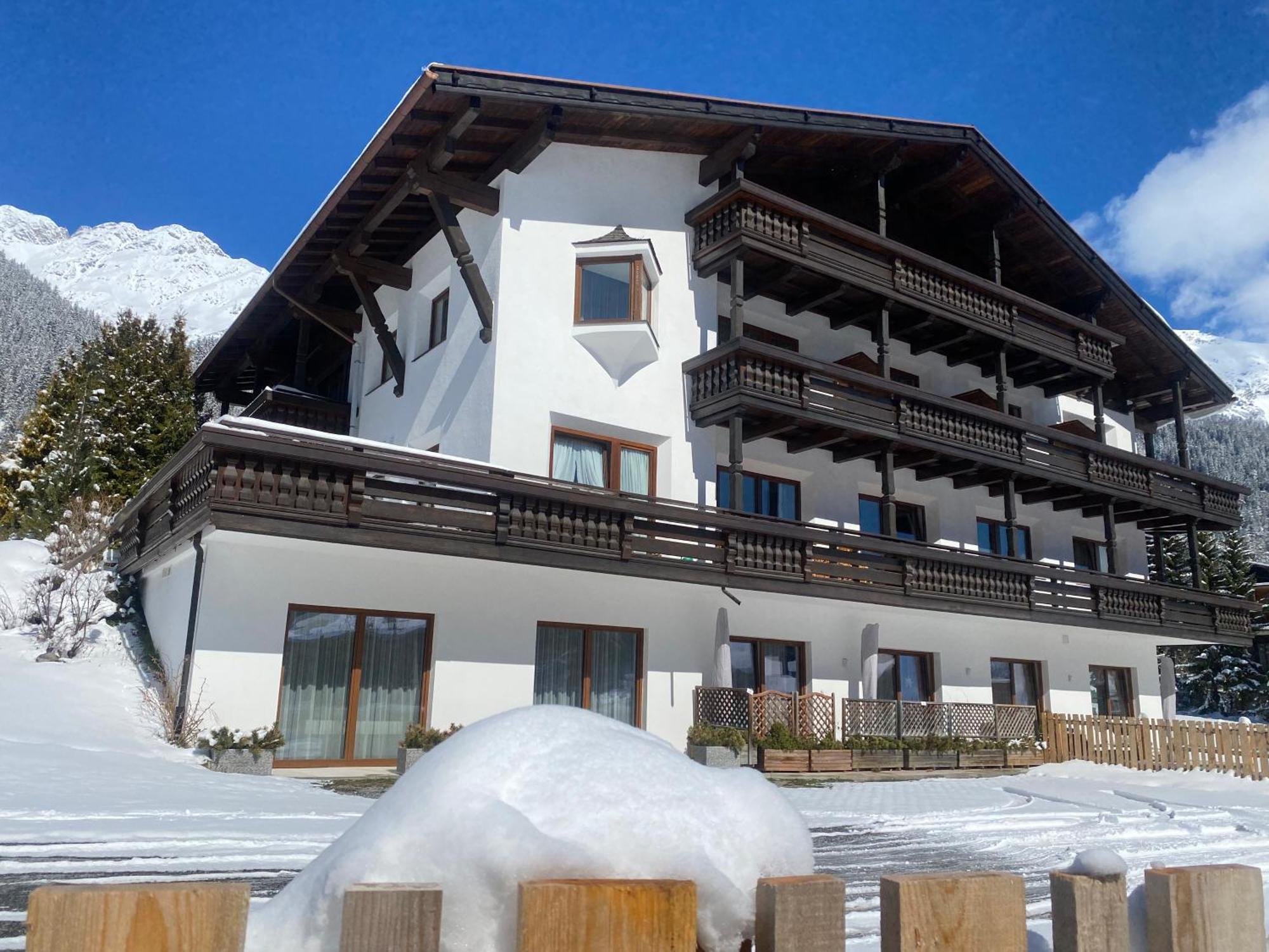 Quality Hosts Arlberg - Afoch Fei - Das Landhaus St. Anton am Arlberg Exterior foto